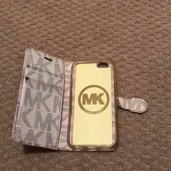 Phone case - Picture 2 of 3